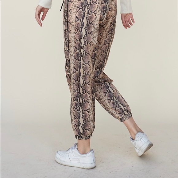 LPA TRACK JOGGER PANT IN SNAKE & BLACK - Picture 5 of 9
